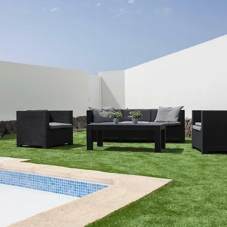 Hébergement de vacances Villaantonia Private Huge Heated Pool And Super Fast Wifi Playa Blanca (Lanzarote)